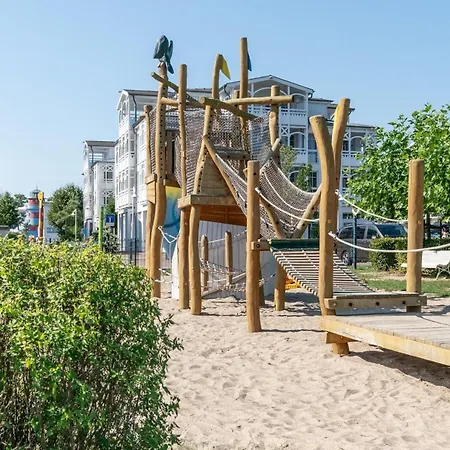 303, Seepark Apartament